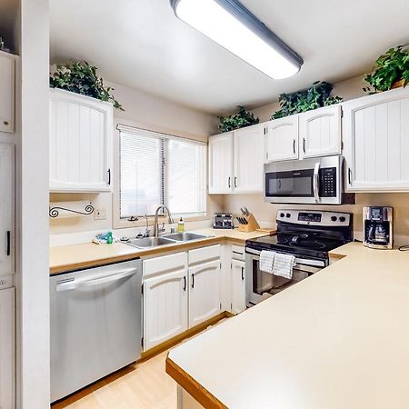 Sunrise 8 Apartment Мамът Лейкс Екстериор снимка