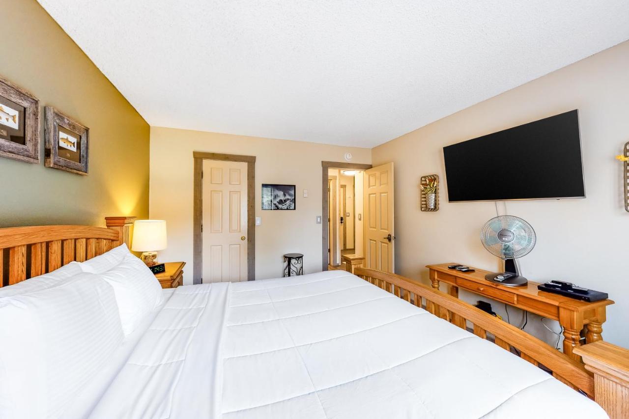 Sunrise 8 Apartment Мамът Лейкс Екстериор снимка